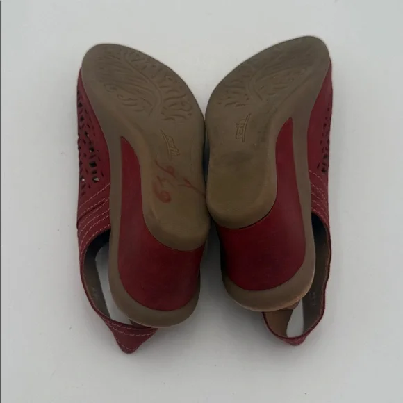 Earth Elegant Red Wedge leather Sandals women 8.5B casual office retro vacation - Picture 8 of 10